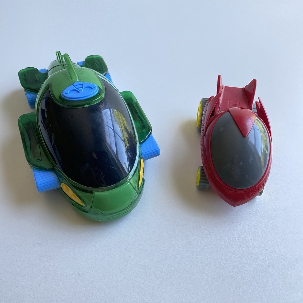 PJ Masks GEKKO OWLETTE LIGHT UP RACER Motorized Vehicle with Light & Sounds Toy